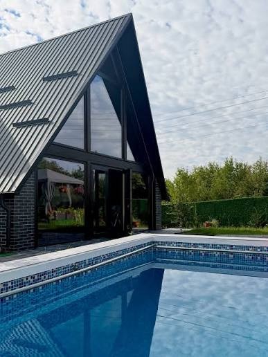 Piscina exterioară